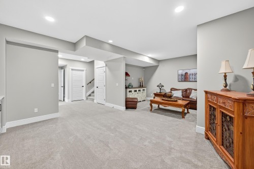 1411 25 Street, Edmonton, AB - Indoor