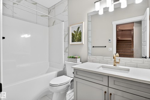1411 25 Street, Edmonton, AB - Indoor Photo Showing Bathroom