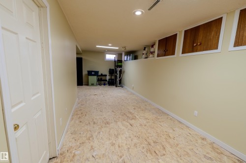 4913 46 Street, Drayton Valley, AB - Indoor Photo Showing Other Room