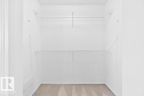 15515 45 Street Nw, Edmonton, AB - Indoor With Storage