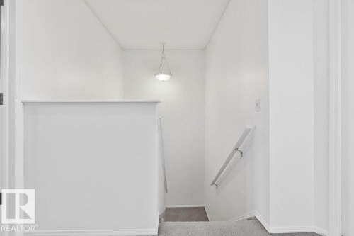 15515 45 Street Nw, Edmonton, AB - Indoor Photo Showing Other Room