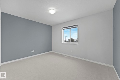 6126 17A Avenue, Edmonton, AB - Indoor Photo Showing Other Room