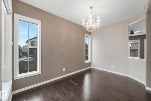 6126 17A Avenue, Edmonton, AB - Indoor Photo Showing Other Room