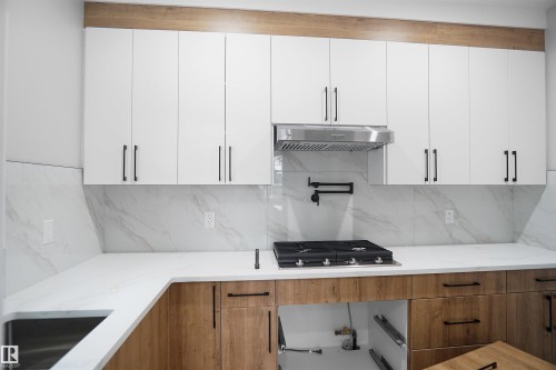 4007 41 Street, Beaumont, AB - Indoor Photo Showing Kitchen