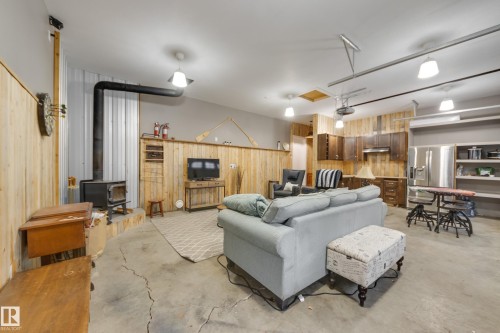 304 & 306 53414 Range Road 62, Rural Lac Ste. Anne County, AB - Indoor
