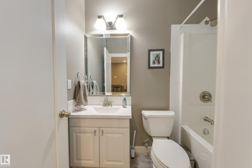 304 & 306 53414 Range Road 62, Rural Lac Ste. Anne County, AB - Indoor Photo Showing Bathroom