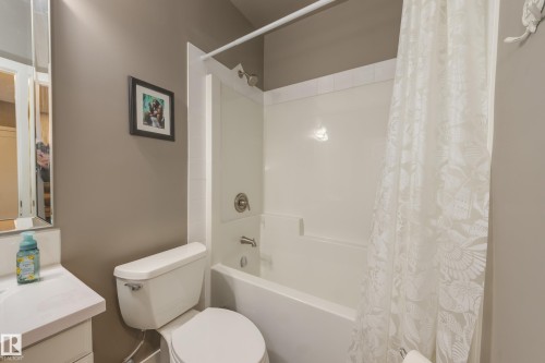 304 & 306 53414 Range Road 62, Rural Lac Ste. Anne County, AB - Indoor Photo Showing Bathroom