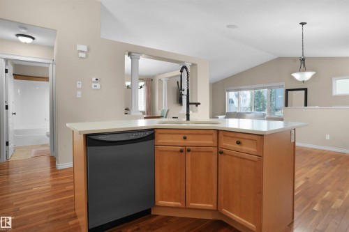 3812 163 Avenue, Edmonton, AB - Indoor Photo Showing Kitchen
