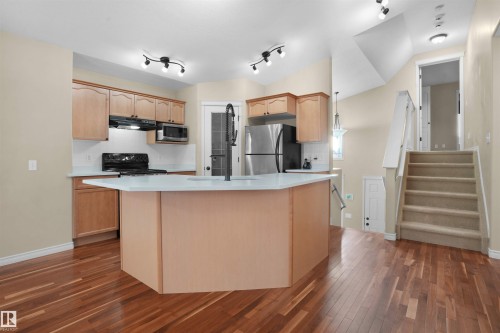 3812 163 Avenue, Edmonton, AB - Indoor Photo Showing Kitchen