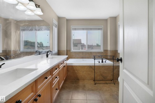 3812 163 Avenue, Edmonton, AB - Indoor Photo Showing Bathroom