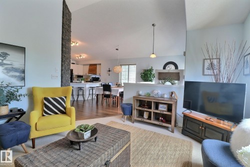 4343 Mcmullen Way, Edmonton, AB - Indoor Photo Showing Living Room