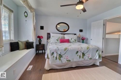 4343 Mcmullen Way, Edmonton, AB - Indoor Photo Showing Bedroom