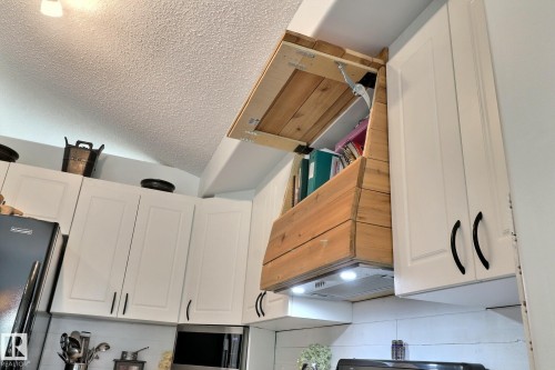 4343 Mcmullen Way, Edmonton, AB - Indoor