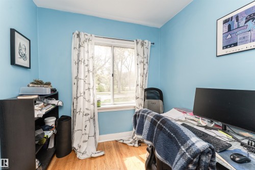 10918 84 Avenue, Edmonton, AB - Indoor Photo Showing Office