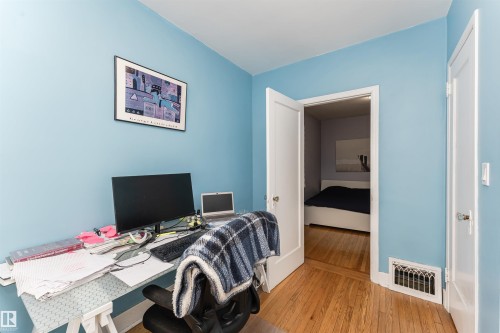 10918 84 Avenue, Edmonton, AB - Indoor Photo Showing Office