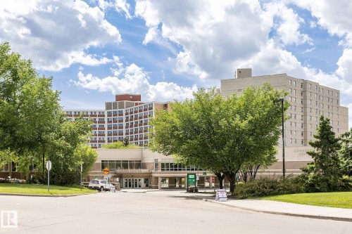 10918 84 Avenue, Edmonton, AB - Outdoor