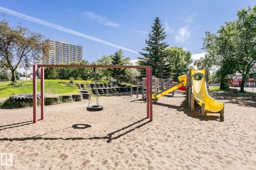 10918 84 Avenue, Edmonton, AB - Outdoor