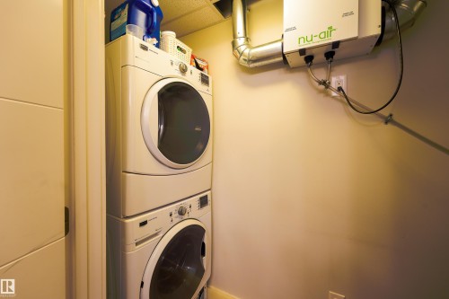 319 10523 123 Street, Edmonton, AB - Indoor Photo Showing Laundry Room