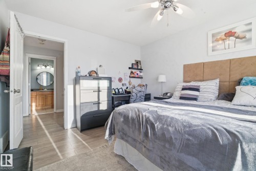 62 2505 42 Street, Edmonton, AB - Indoor Photo Showing Bedroom