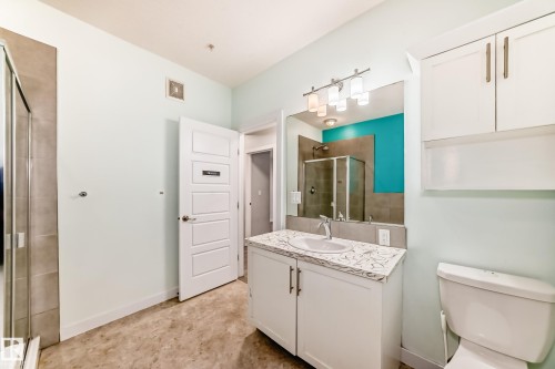 201 2588 Anderson Way, Edmonton, AB - Indoor Photo Showing Bathroom