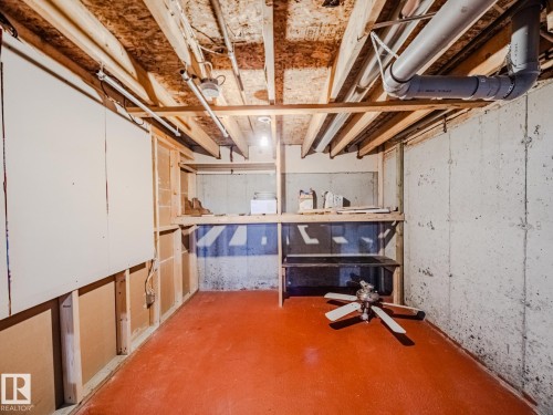 33 2565 Hanna Crescent Nw, Edmonton, AB - Indoor Photo Showing Basement