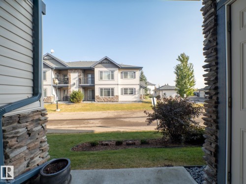 33 2565 Hanna Crescent Nw, Edmonton, AB - Outdoor