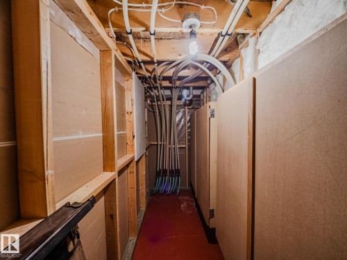 33 2565 Hanna Crescent Nw, Edmonton, AB - Indoor Photo Showing Basement