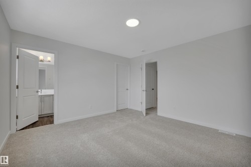 8929 Elves Loop, Edmonton, AB - Indoor Photo Showing Other Room
