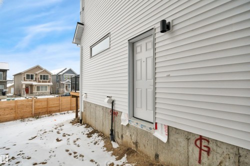 8929 Elves Loop, Edmonton, AB - Outdoor With Exterior