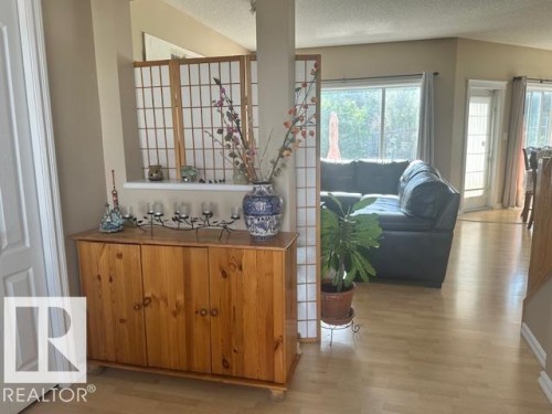 4619 151 Avenue, Edmonton, AB - Indoor