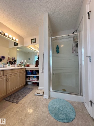 4619 151 Avenue, Edmonton, AB - Indoor Photo Showing Bathroom