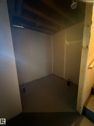 10, 624 41 Street, Edson, AB - Indoor Photo Showing Basement