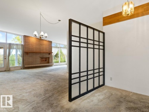 7404 Rowland Road, Edmonton, AB - Indoor Photo Showing Other Room