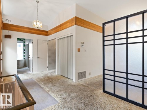 7404 Rowland Road, Edmonton, AB - Indoor Photo Showing Other Room