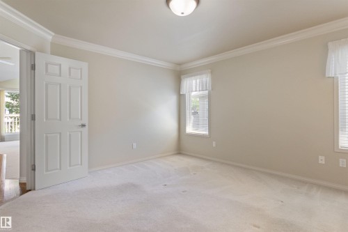 7 10848 8 Avenue, Edmonton, AB - Indoor Photo Showing Other Room