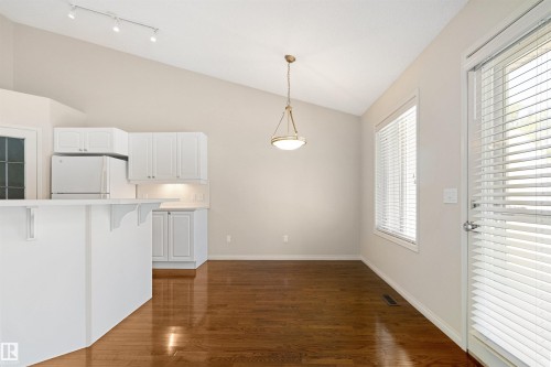 7 10848 8 Avenue, Edmonton, AB - Indoor