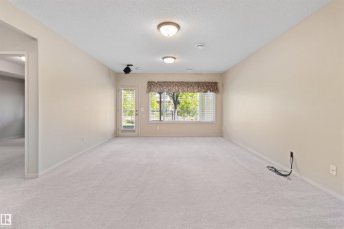 7 10848 8 Avenue, Edmonton, AB - Indoor Photo Showing Other Room