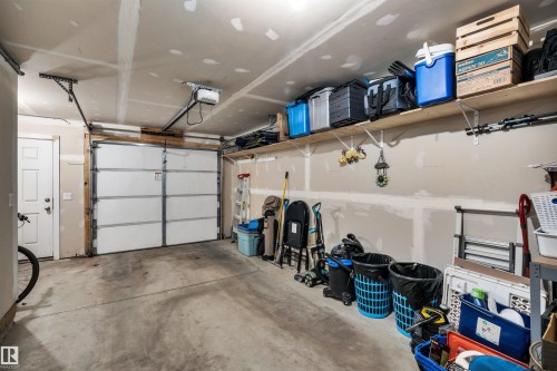 87 600 Bellerose Drive, St. Albert, AB - Indoor Photo Showing Garage