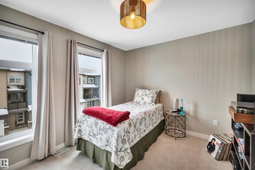 87 600 Bellerose Drive, St. Albert, AB - Indoor Photo Showing Bedroom