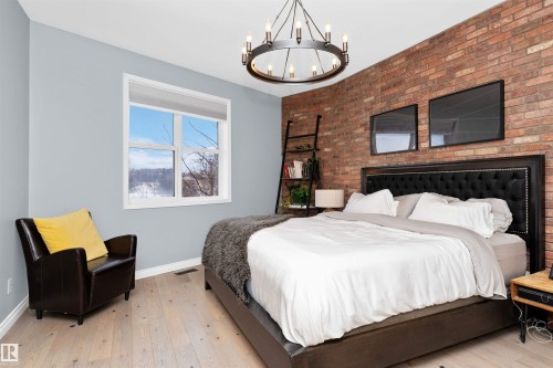 104 9804 101 Street, Edmonton, AB - Indoor Photo Showing Bedroom