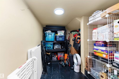 104 9804 101 Street, Edmonton, AB - Indoor