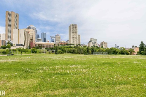 104 9804 101 Street, Edmonton, AB - Outdoor