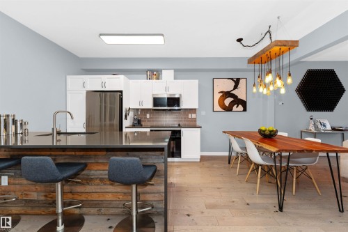 104 9804 101 Street, Edmonton, AB - Indoor