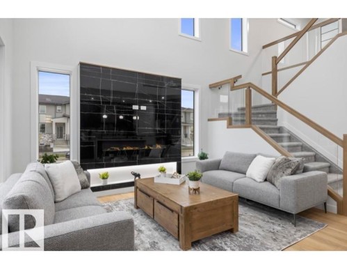 3514 45 Avenue, Beaumont, AB - Indoor Photo Showing Living Room