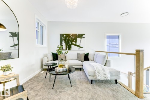3514 45 Avenue, Beaumont, AB - Indoor Photo Showing Living Room