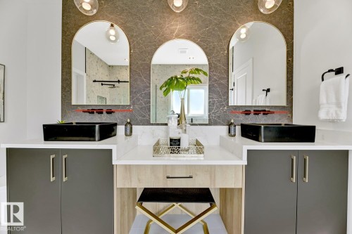 3514 45 Avenue, Beaumont, AB - Indoor Photo Showing Kitchen