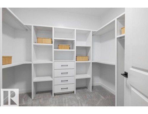 3514 45 Avenue, Beaumont, AB - Indoor With Storage