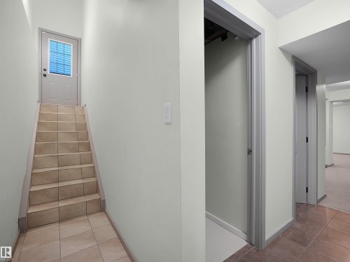 2435 Hagen Way, Edmonton, AB - Indoor Photo Showing Other Room