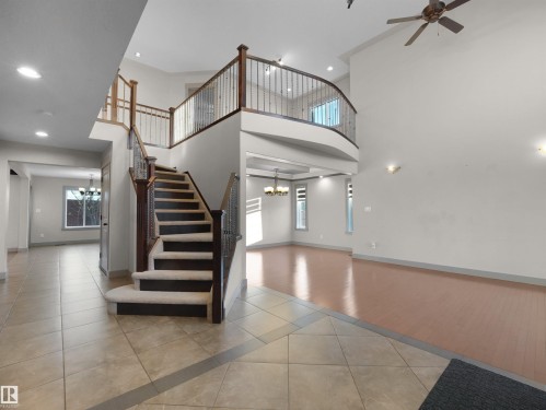 2435 Hagen Way, Edmonton, AB - Indoor Photo Showing Other Room