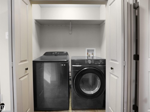 2435 Hagen Way, Edmonton, AB - Indoor Photo Showing Laundry Room